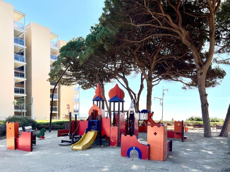 Confortable Apartamento En La Pineda Luaran gambar
