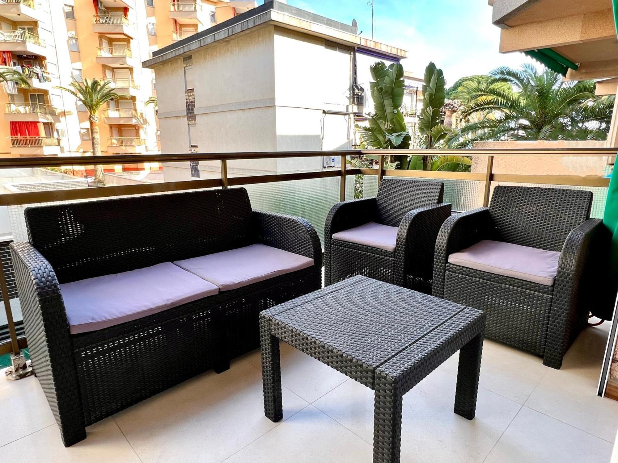 Confortable Apartamento En La Pineda Luaran gambar