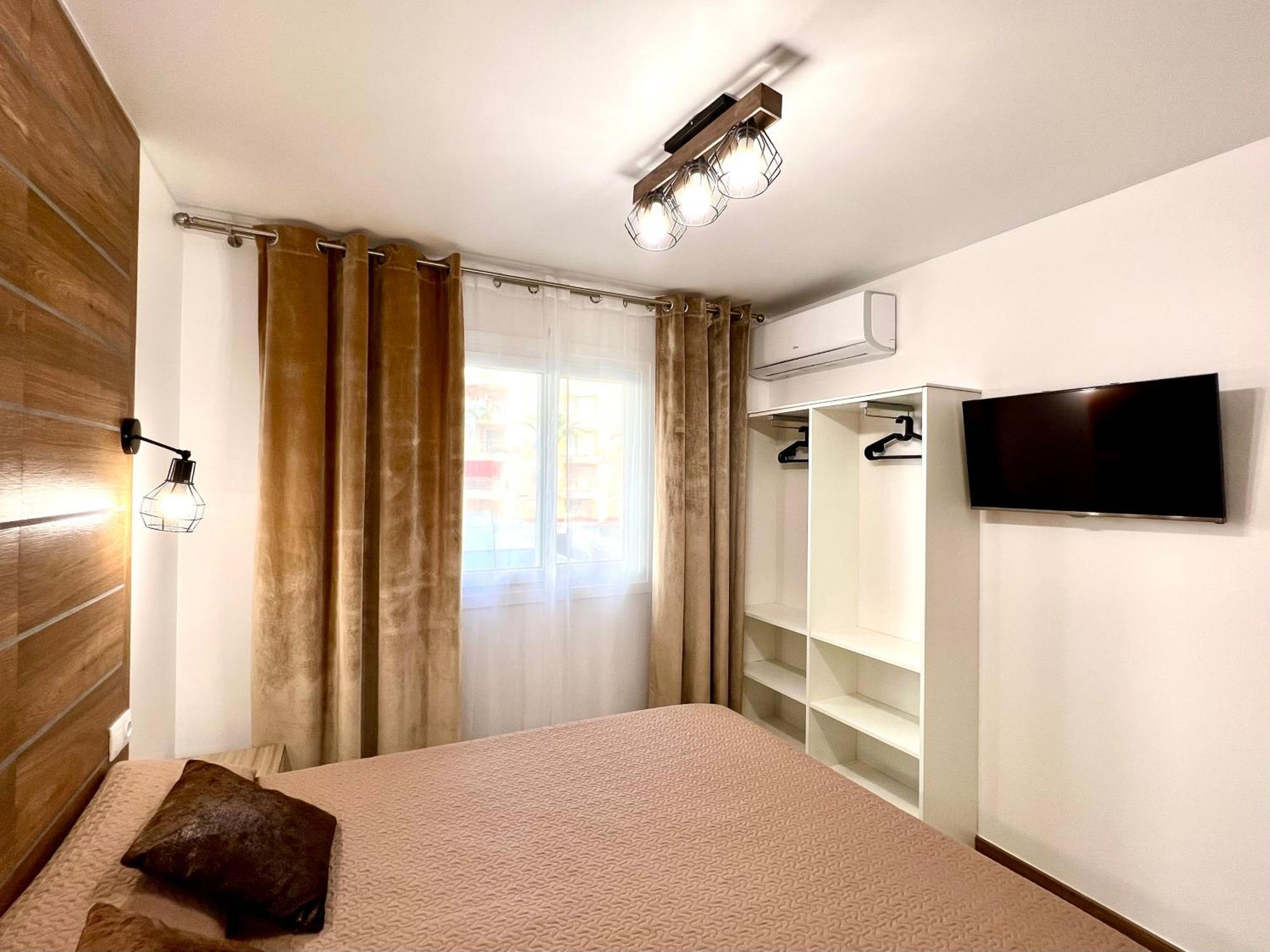 Confortable Apartamento En La Pineda Luaran gambar